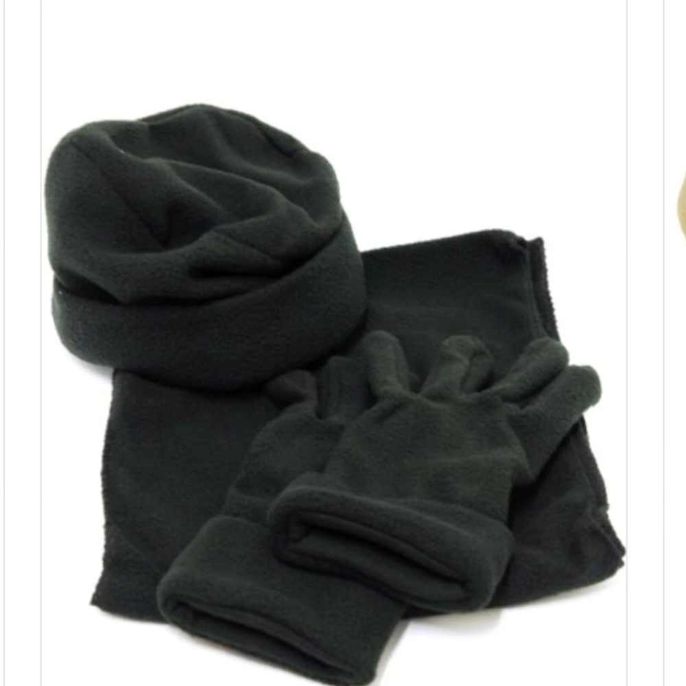 Gloves, hat, and scarf set